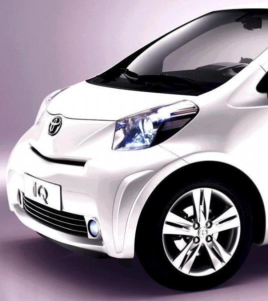 Toyota iQ